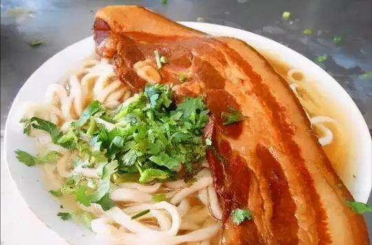 滕州美食知多少（一）大肉手擀面、大坞狗肉、西岗辣黑鱼