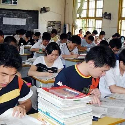 关于外地人在上海补课相关关键词有哪些