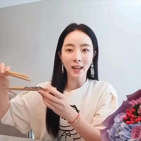 跨境哪个董事长离职了