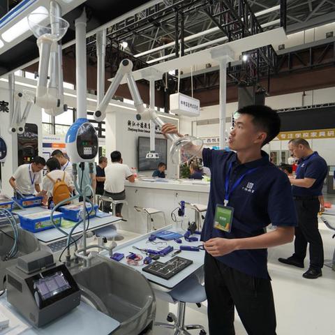 南宁的VR的相关长尾关键词有哪些