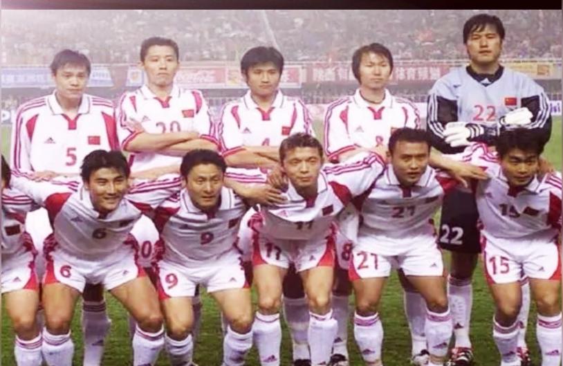 02世界杯中国队名单,2002年世界杯小组赛积分榜?