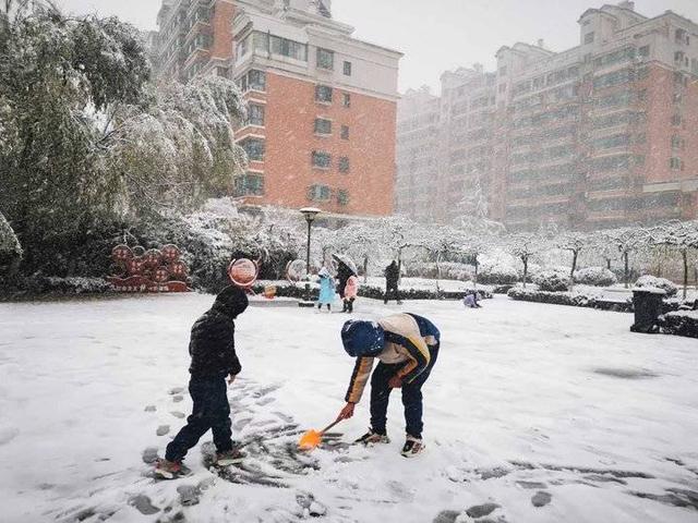 2021第一场雪朋友圈说说句子