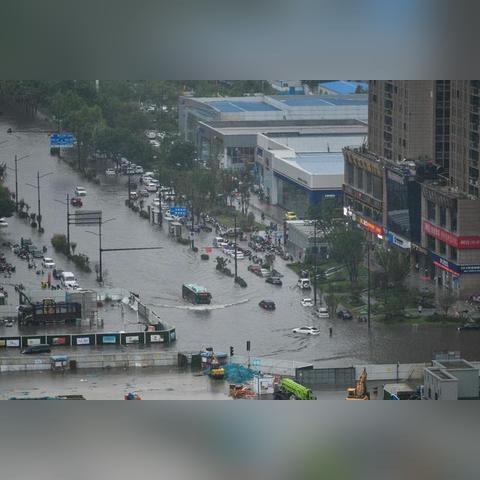 为什么河南郑州下大暴雨