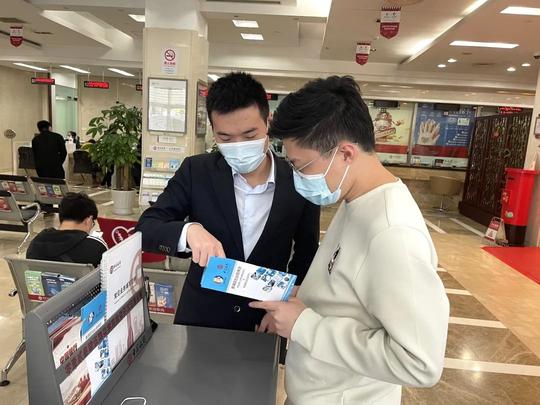 001号“黄浦创卡”发出、“创业担保贷”有联名款！新举措尽在黄浦