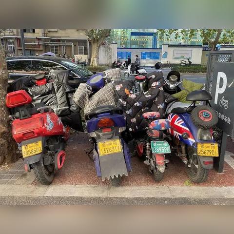 福建奔驰黄牌的相关长尾关键词有哪些