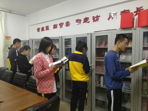 “家门口”的书屋！调兵山站前社区为居民打造温馨书屋