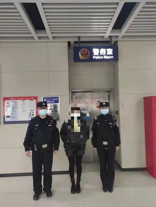 只因在人群中多看一眼，巡逻辅警阻止一起电信诈骗