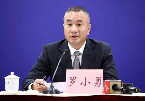 广东新增本土确诊2例 均在东莞
 （广东新增1例本土确诊东莞）