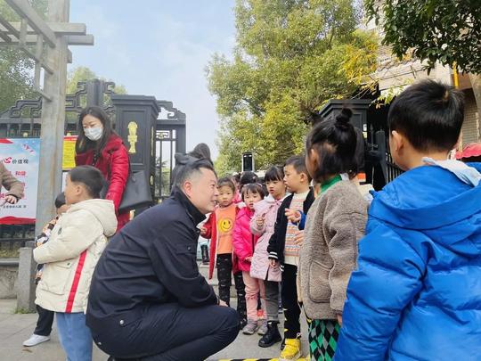 民警教给萌娃防拐骗顺口溜，一定要牢记~|我为群众办实事
