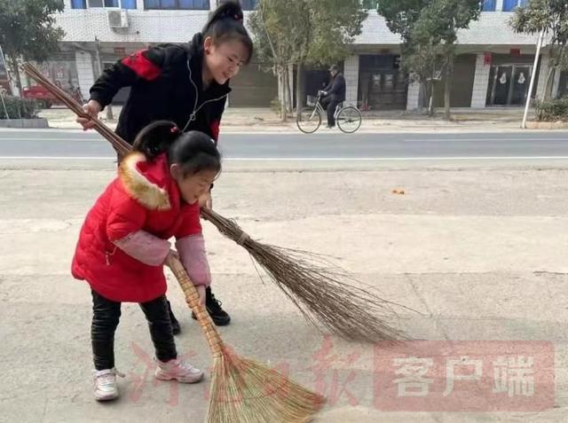 3个月宝宝小手变化