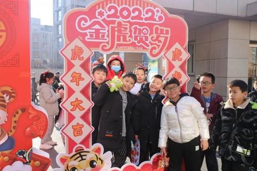 虎年姓吉怎么给宝宝起名(属蛇能配什么属相)