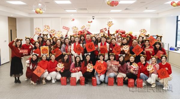 车间班组长竞聘ppt县直市直省直公务员哪个比较好