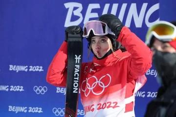 谷爱凌又做鬼脸了比赛现场图片