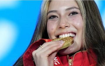 谷爱凌失误后表情好可爱图片