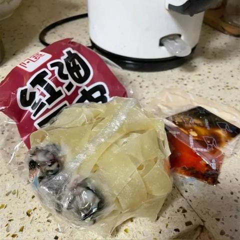 宿舍发霉无锡市哪里举报