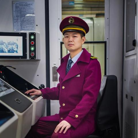 武汉老板私人司机的相关长尾关键词有哪些