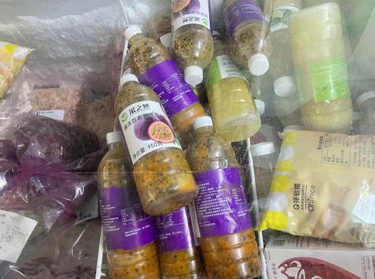 实体店没生意，线上销量火爆，外卖平台成“山寨奶茶”温床