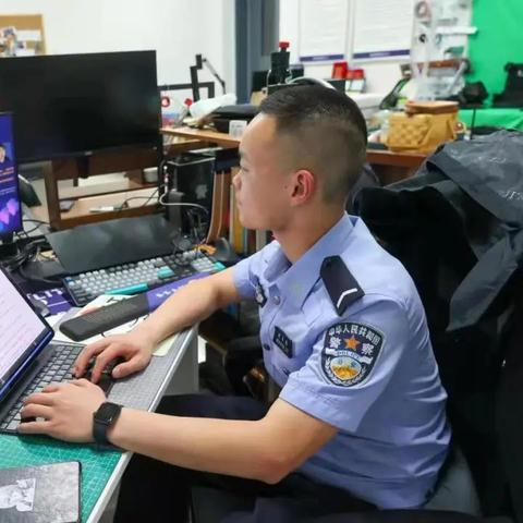 重庆大学警校有几个的长尾关键词有什么