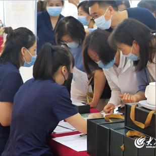 张店水晶街游玩攻略？