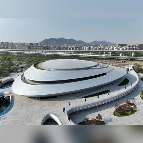 杭州哪个区离市中心比较近啊？
