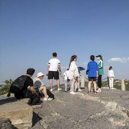千佛山在哪.千佛山风景？
