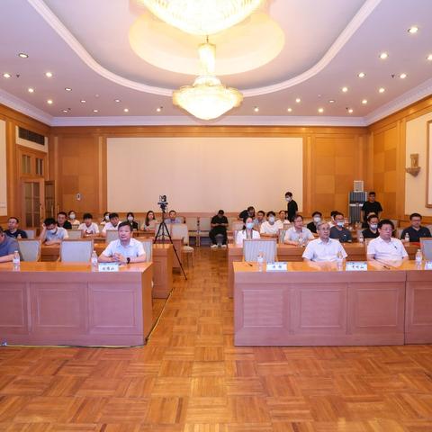 济南市老年公交卡什么样