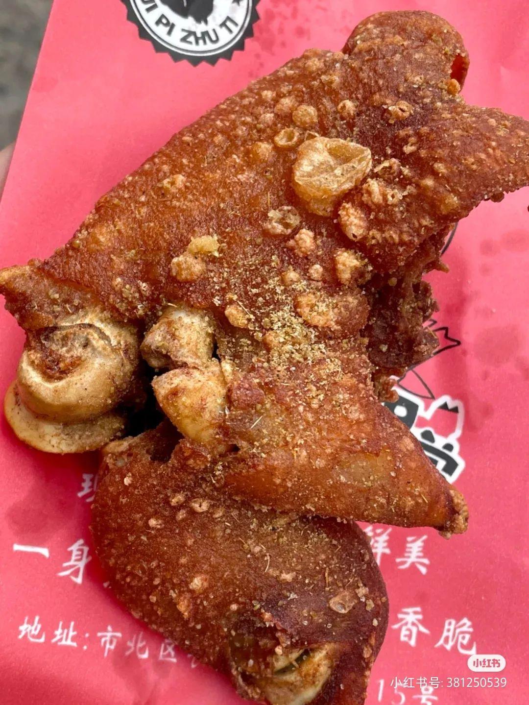 青岛有什么美食街（青岛哪里吃海鲜比较好）