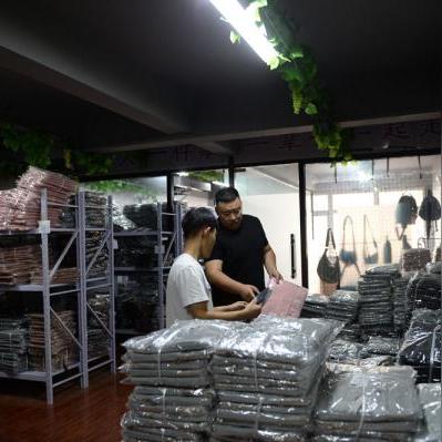 河北保定市白沟箱包的长尾关键词有哪些