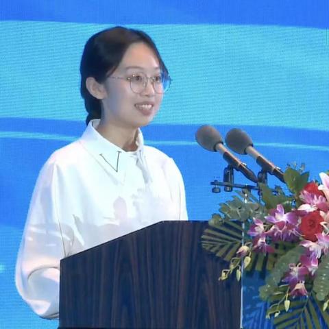 武汉和福州哪个城市的经济发展状况更好？