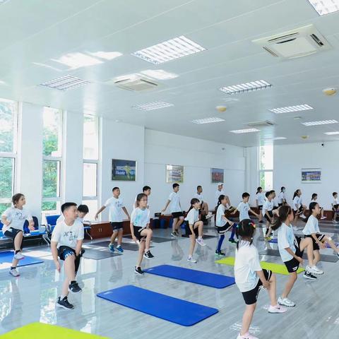 句容市初中足球比赛冠军的长尾关键词有什么