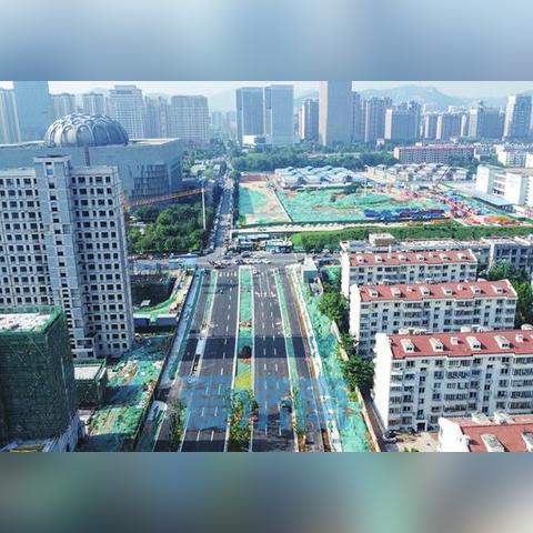 济南市公交车道多少米内