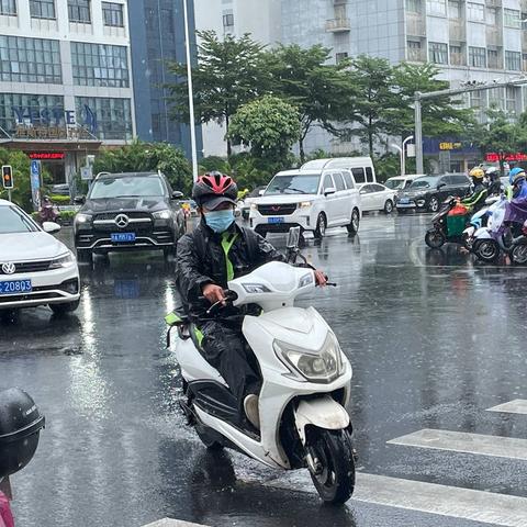 南宁市到徐闻县怎么坐车
