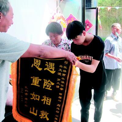 桂林市在哪里游泳好玩的