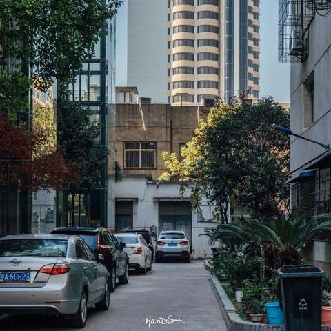 关于上海恒隆广场营业时间相关关键词有哪些