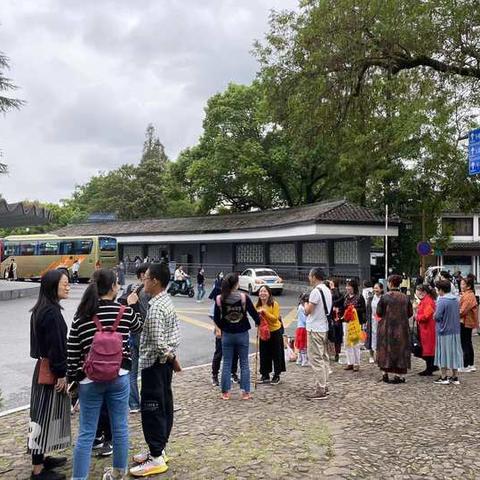 杭州天气穿什么衣服合适？