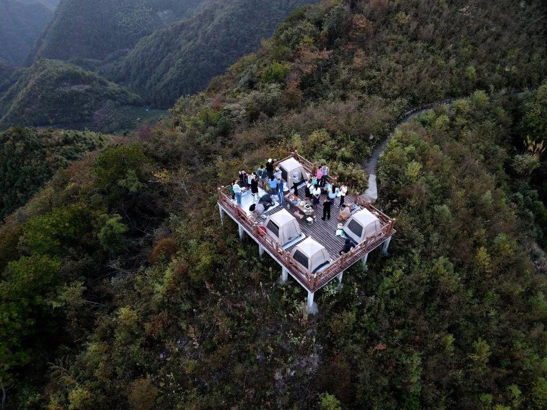 中铁十一局6领导防疫不力被问责
 /中铁十一局领导干部调整