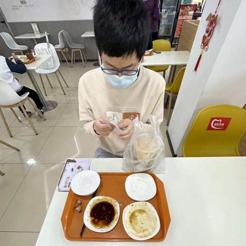 杭州老年旅游攻略的相关长尾关键词有哪些