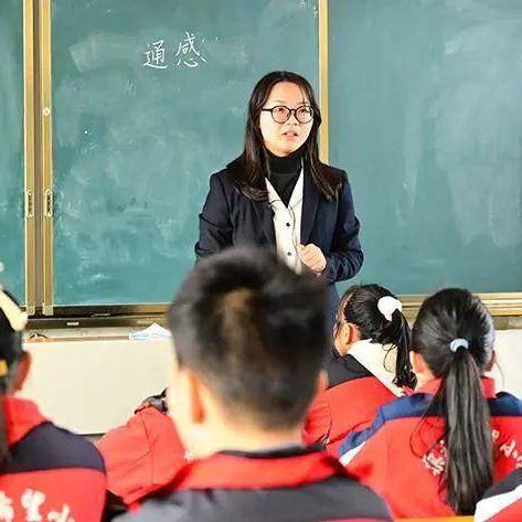 描写桂林市的诗歌有哪些