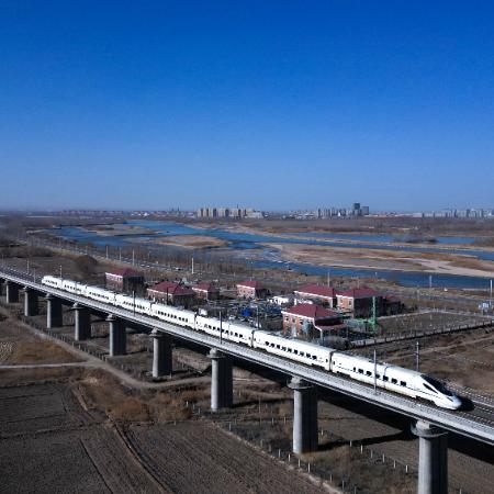 银川市跟兰州市哪个好