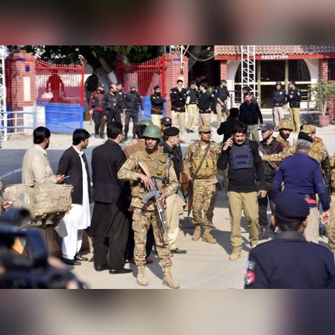 爆炸警察电影免费观看的长尾关键词有什么