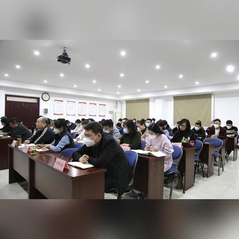 济南市政府位于什么区