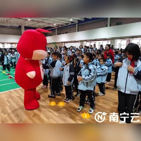 到南宁市澳华小学怎么走