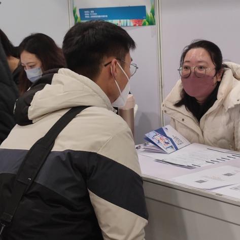 关于国外游客在上海打工政策相关关键词有哪些