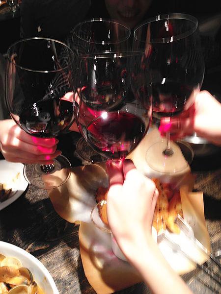 聚餐喝酒 侍酒师网