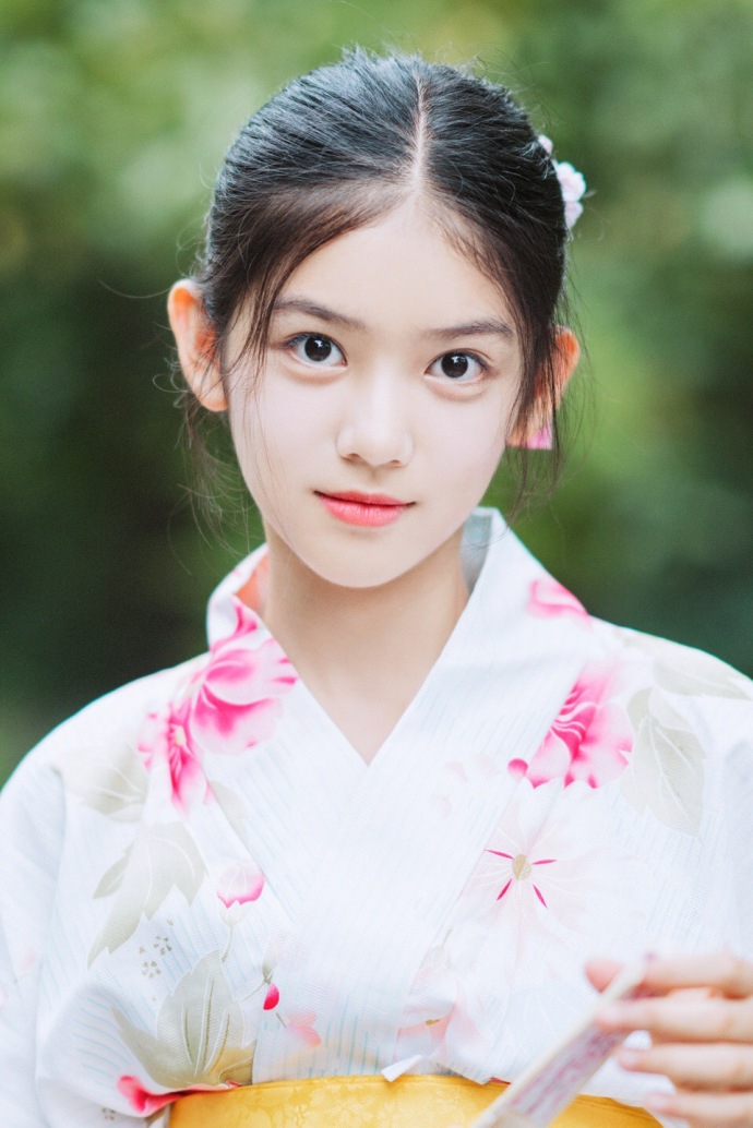 宝宝我就在外面蹭一下爱情花季 水都拉丝了还说不要