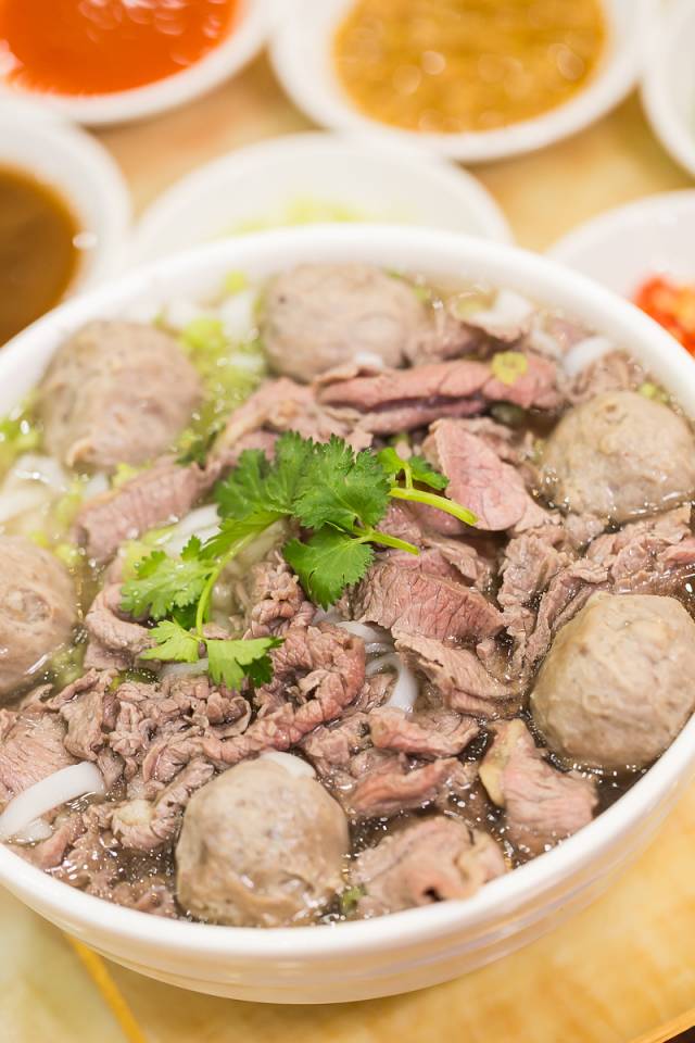 牛肉丸牛汤河粉