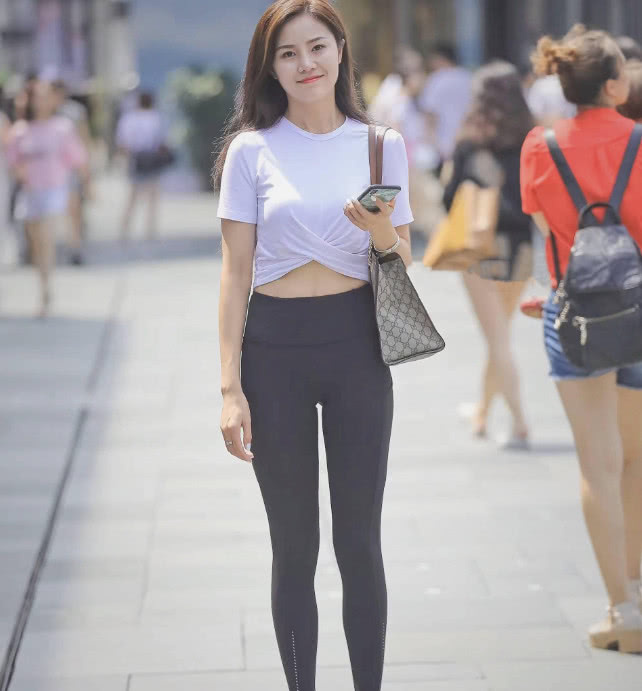 百合互摸四乳互相摩擦技巧 两女四个奶头在一起蹭