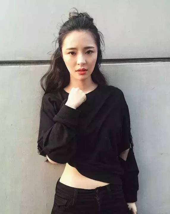 50岁寡妇下面水多好紧 40岁的寡妇下面紧不紧