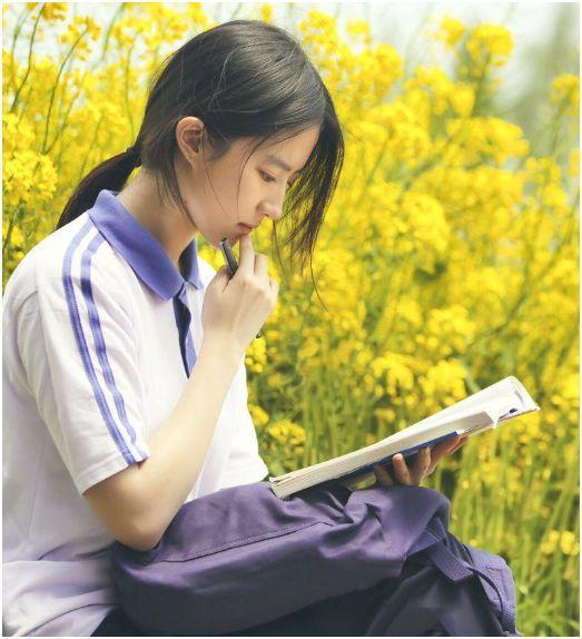 清纯女大日常(黄桃奶油