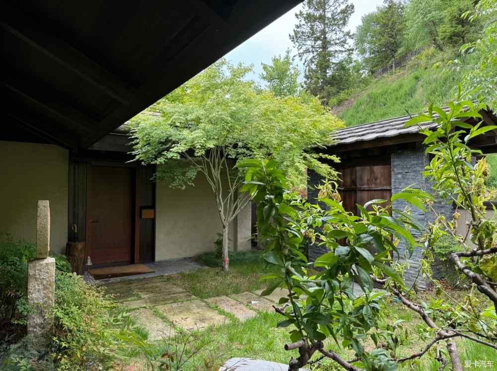 日赛谷丽思卡尔顿隐世